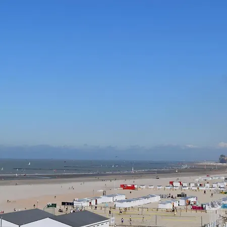 Frontal Seaview With Free Parking Garage And Free Bikes Apartment Knokke-Heist